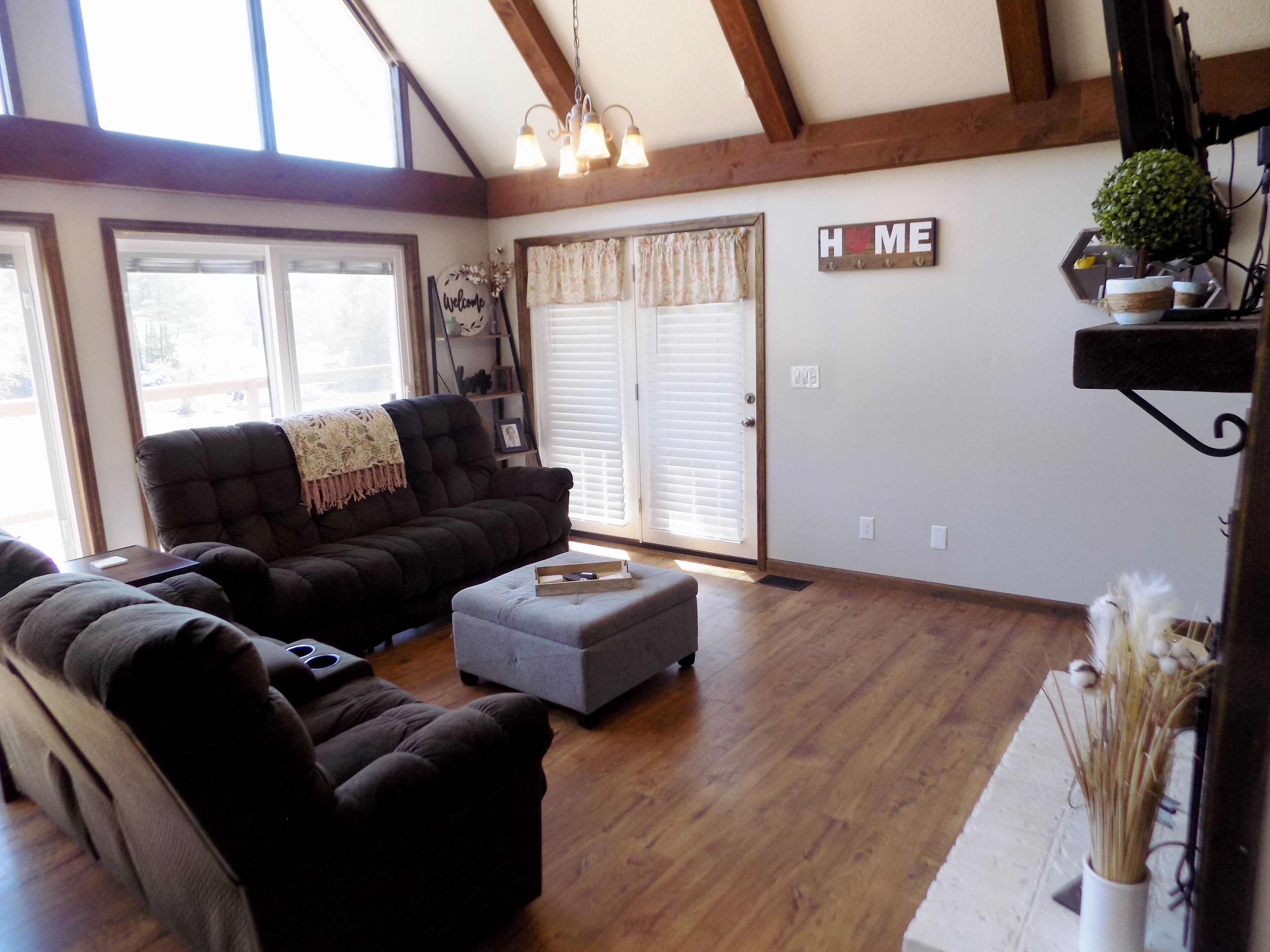 Fort Loudoun Lakeside Getaway!