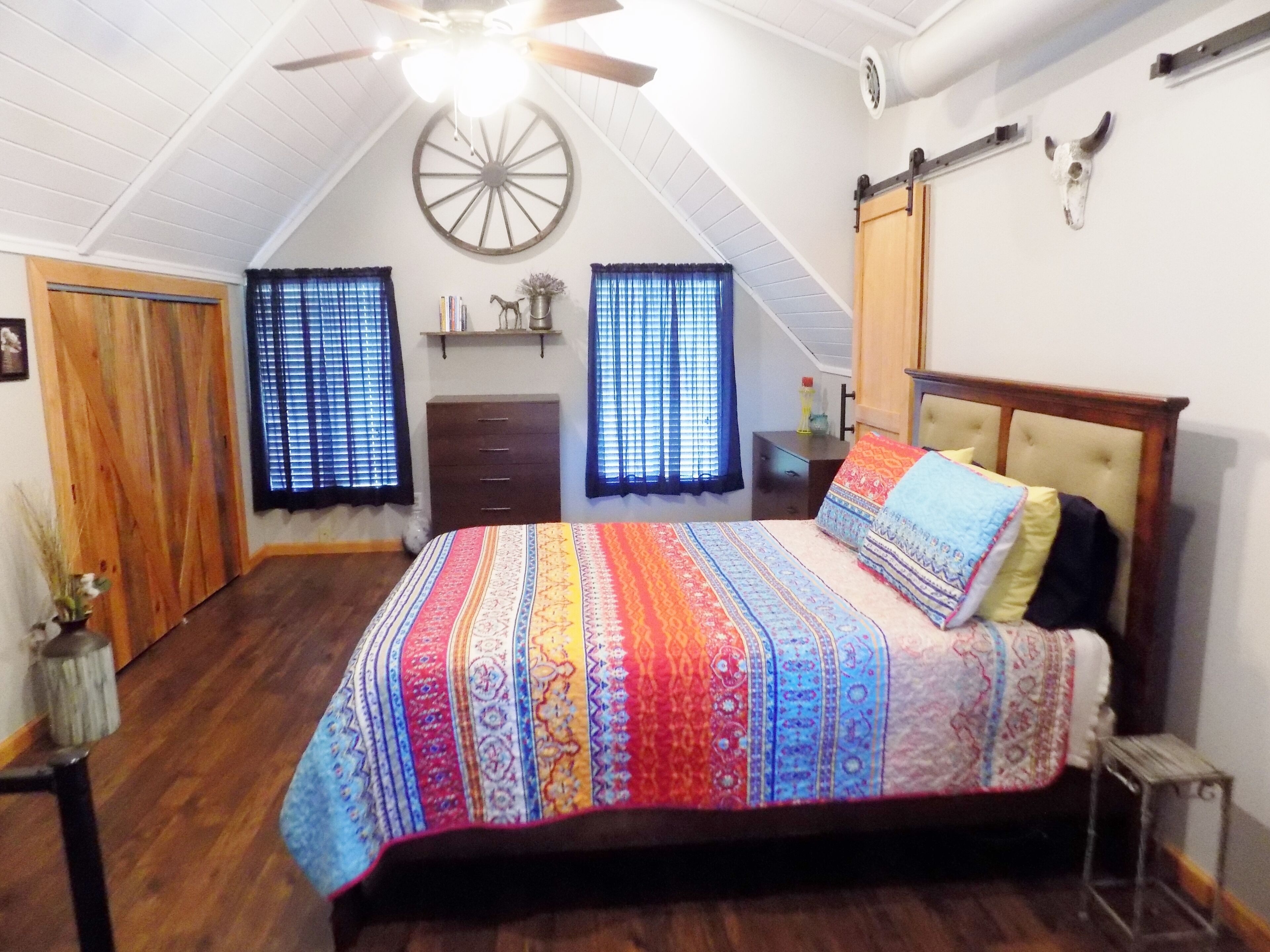 Fort Loudoun Lakeside Getaway!