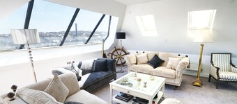 J House-Sleeps 12-4 Bath-Roof Terrace-Cowes Centre