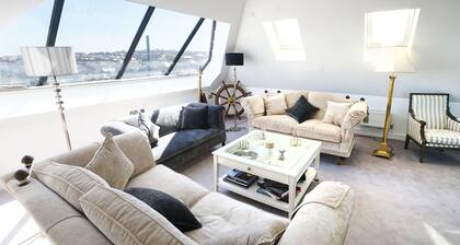 J House-Sleeps 12-4 Bath-Roof Terrace-Cowes Centre