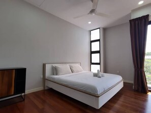 Exclusive Villa | 4 bedrooms, iron/ironing board, free WiFi, bed sheets - Villa Senja Fields of Gold Rawang (Rawang)