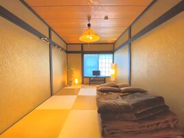 Private Vacation Home, Non Smoking | 8 bedrooms, individually furnished, free WiFi, bed sheets