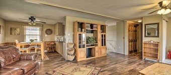 Cozy Cody House <10 Mi to Buffalo Bill Center!