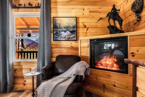 Interior - Read Our Reviews! Indoor Pool + Top Neighborhood + View (Sevierville)