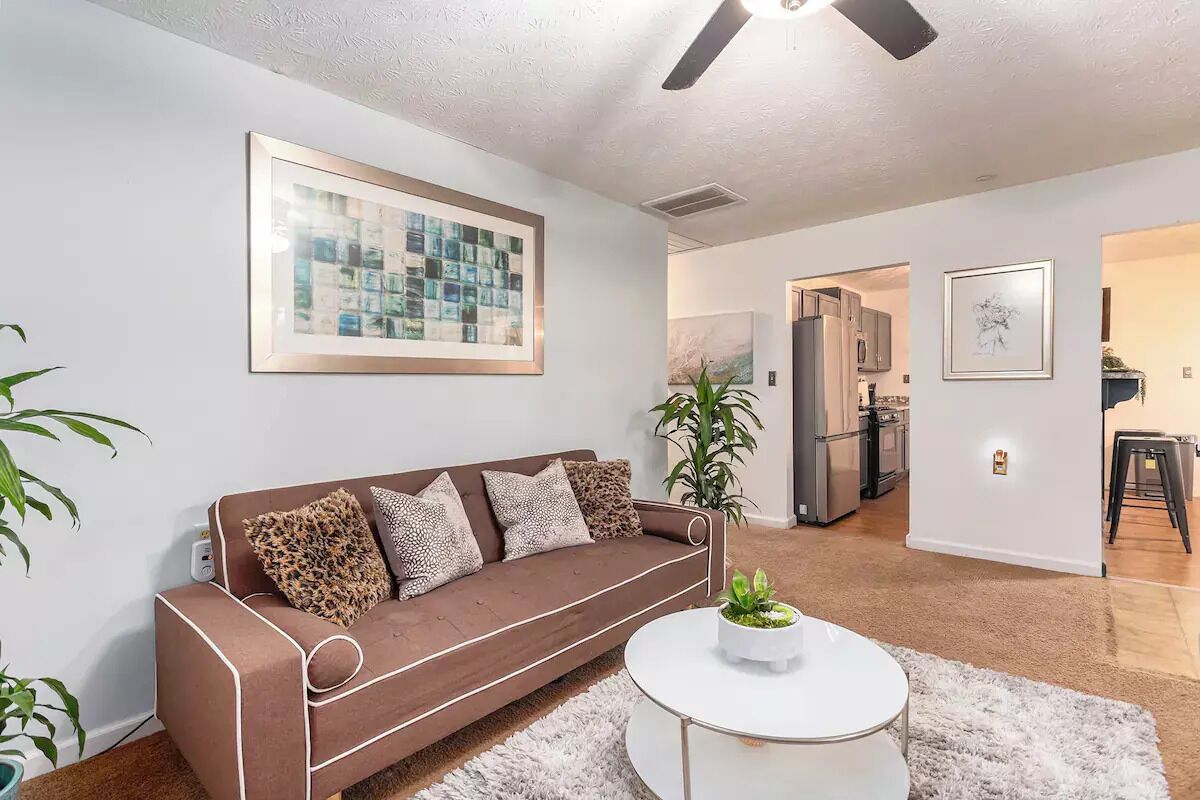 WHOA! DOWNTOWN ATL! -  Your Serene, Green Villa - WHOLE Home, Sweet HOME!