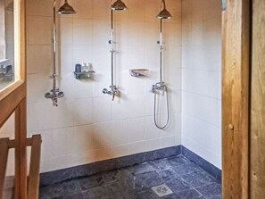 Uklassifisert bilde, 4 av 33, knapp