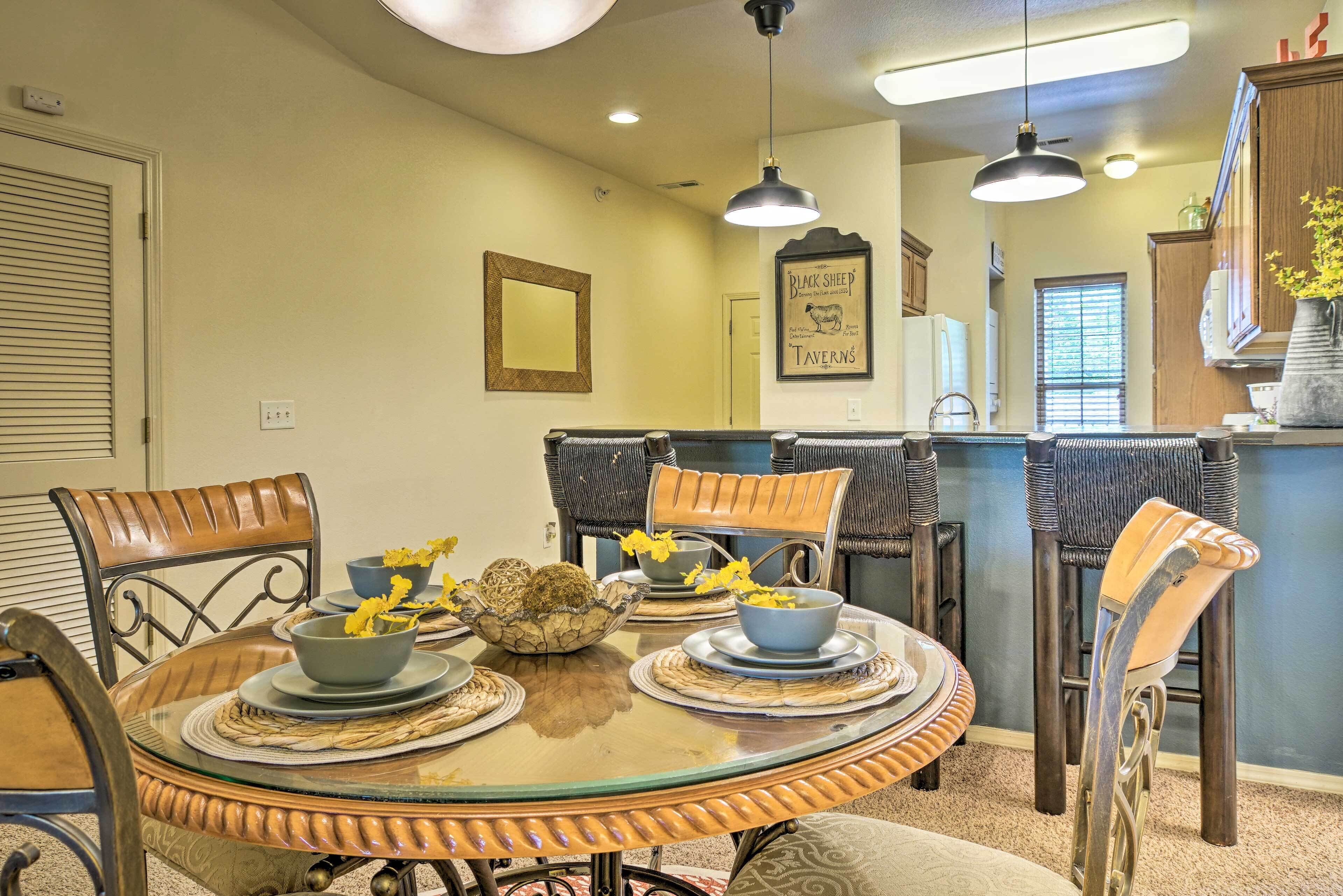 StoneBridge Resort Retreat w/ Golf Course Views!