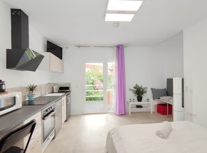 1 bedroom, desk, iron/ironing board, internet