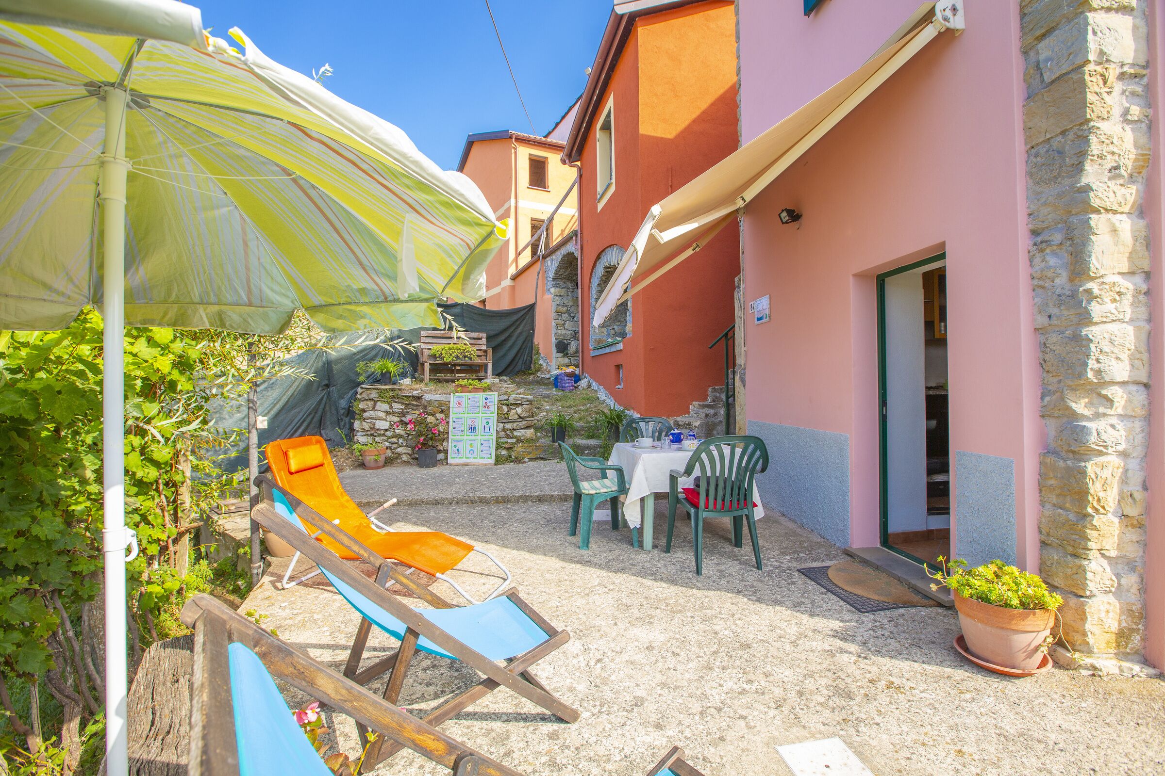Paulotti Antico Borgo Ground Floor, Ne, Italy