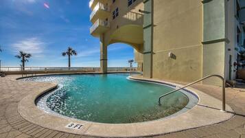 室內泳池、暖水池