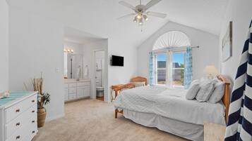 2 bedrooms, iron/ironing board, travel crib, free WiFi
