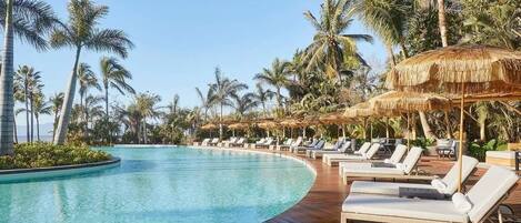 Indoor pool, outdoor pool