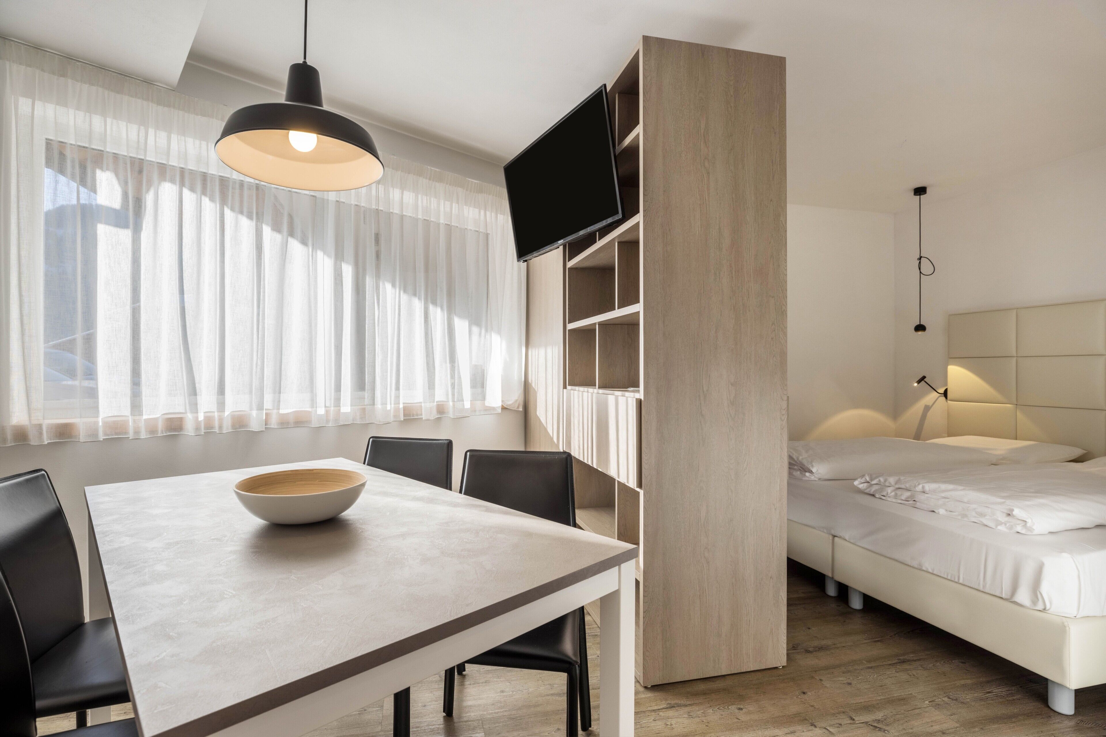 1 chambre, fer et planche à repasser, Wi-Fi gratuit, draps fournis