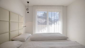 2 bedrooms, free WiFi, bed sheets, wheelchair access