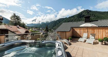 Ferienwohnung "Set Residenz Bun Sté" mit Bergblick, Whirlpool, Sauna & Balkon