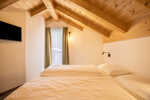 3 chambres, fer et planche à repasser, Wi-Fi gratuit, draps fournis