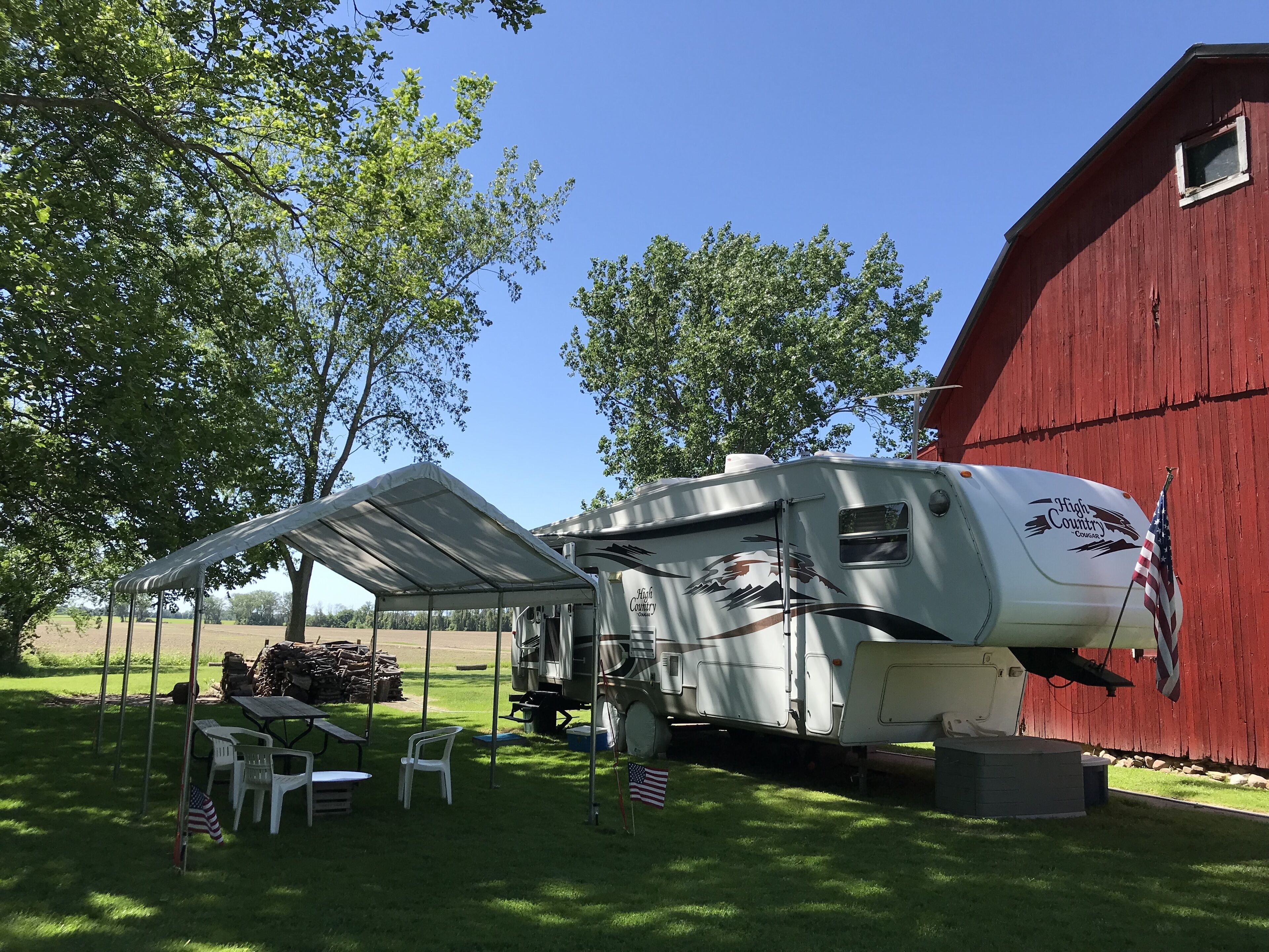 Lake Country Getaway minutes from Lake Ontario