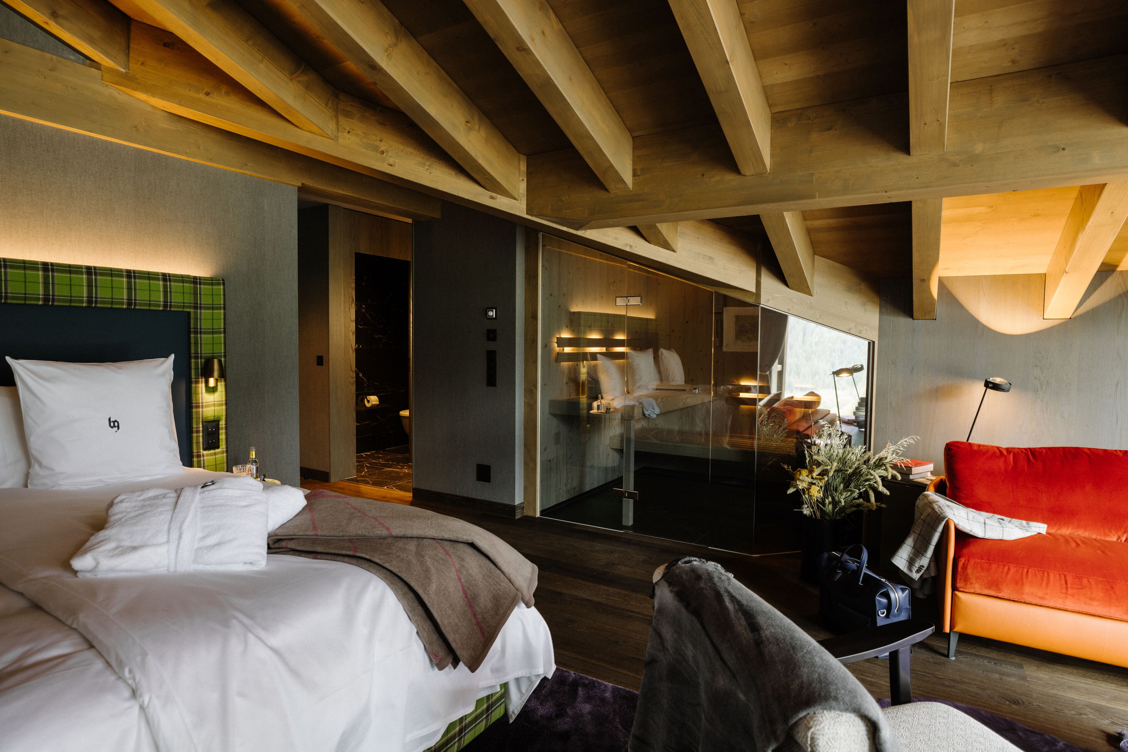 lauberhorn suite | 3 bedrooms, premium bedding, free minibar, in-room safe