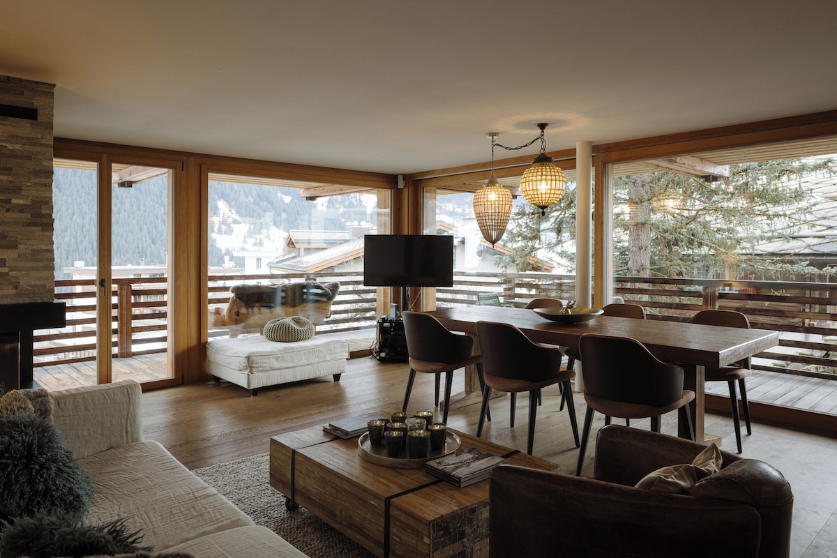 Grindel Alpine Panorama Residence | Living area | Flat-screen TV, Netflix, streaming services