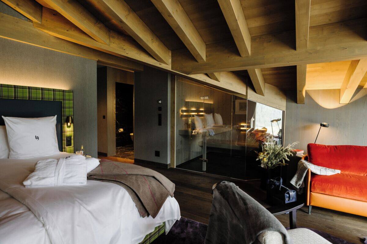Suite de lujo, vista a la montaña | Ropa de cama de alta calidad y artículos del minibar gratis 