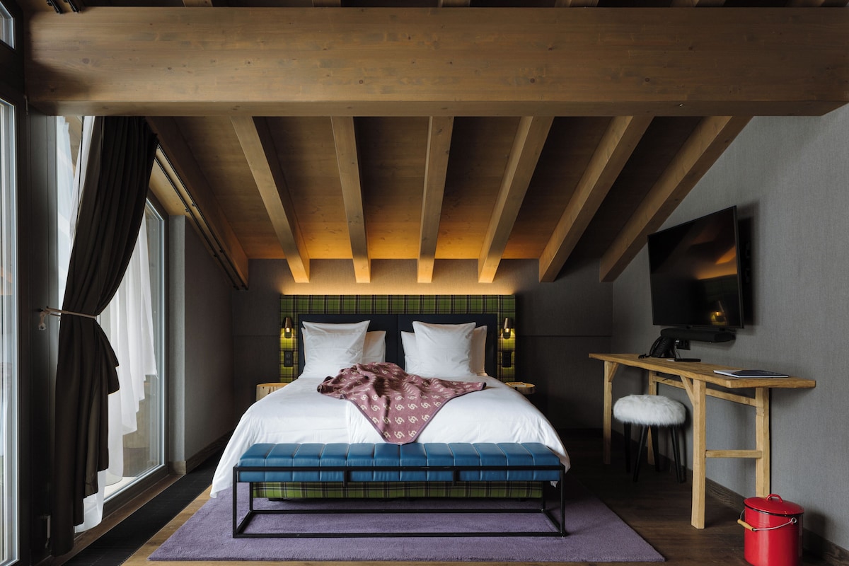 Bergwelt Junior Suite | Premium bedding, minibar (free items), in-room safe, desk