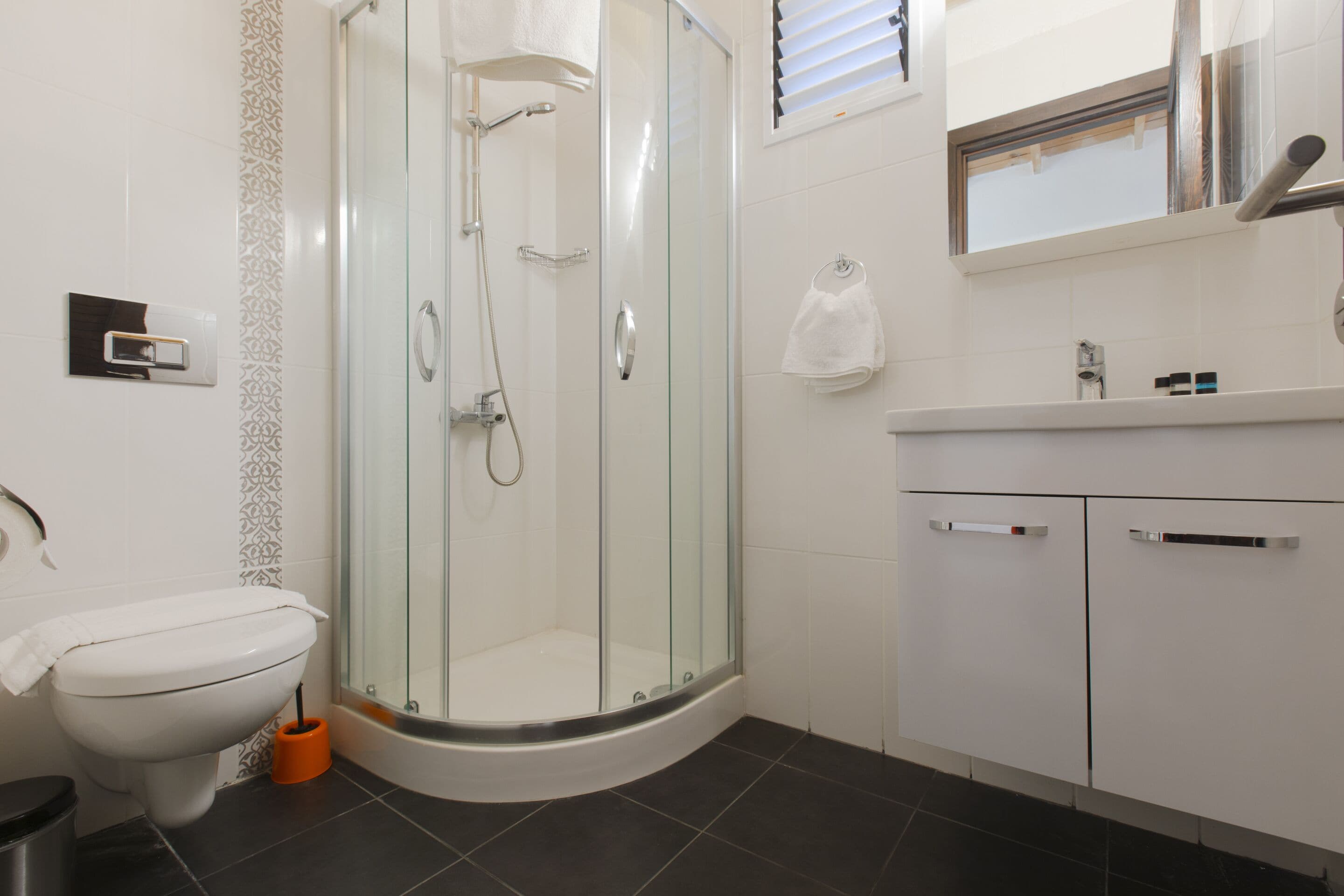 Comfort Bungalow, Private Bathroom, Garden View (Bungalow with Kitchen) | Bathroom | Shower, hair dryer, towels, soap