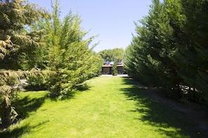Premium Bungalow, Private Bathroom, Garden View | Garden
