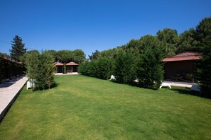 Garden - AEGEAN Apartments - Bungalows (Cesme)