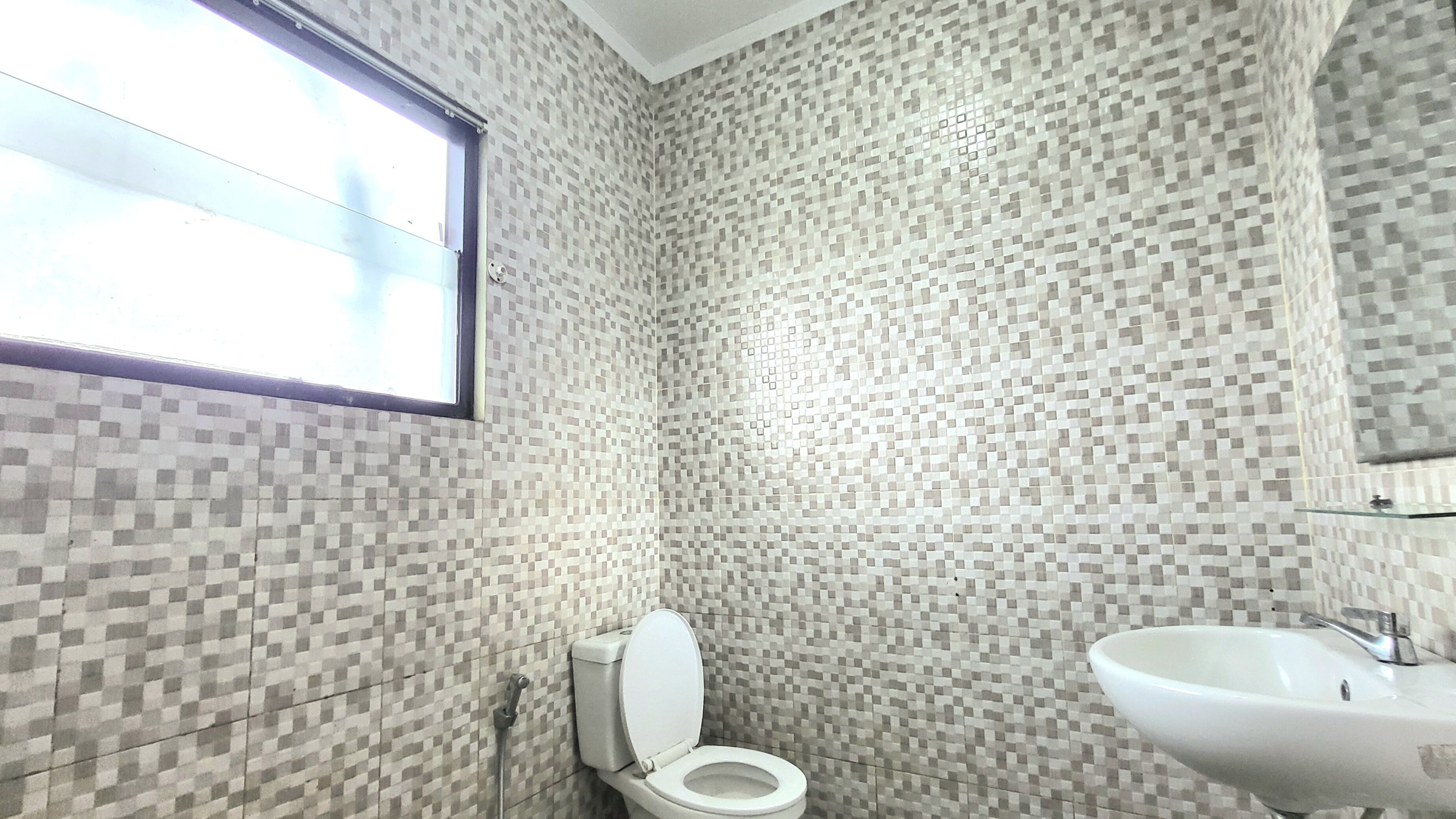 Kamar Double Superior | Kamar mandi | Shower, pancuran hujan, handuk, dan sabun