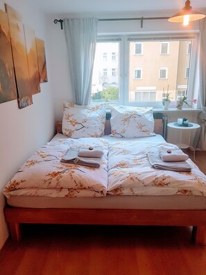2 quartos, Wi-Fi de cortesia, roupa de cama