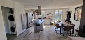 Dining - House 12 persons with heated indoor pool 7min from Cabourg (Petiville)