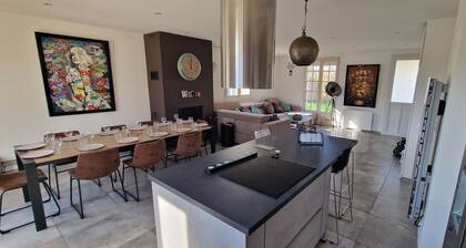 Maison 12 personnes avec piscine couverte chauffée 7min de Cabourg