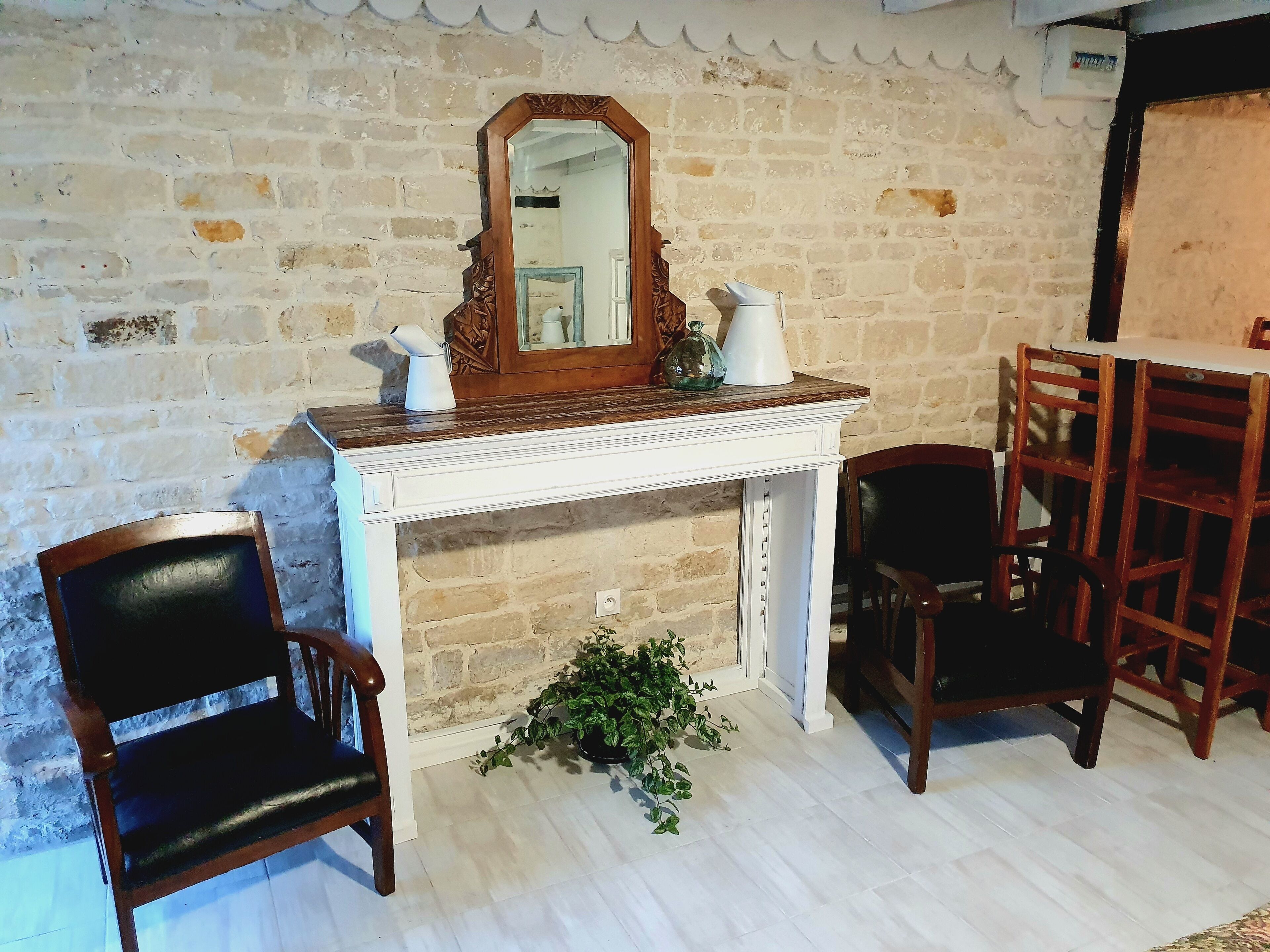 La fontenelle furnished rental with swimming pool in the heart of the Cognac vineyards