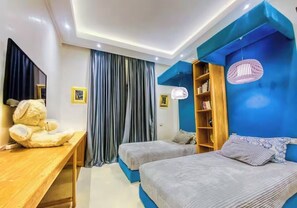 3 bedrooms, iron/ironing board, travel cot, free WiFi