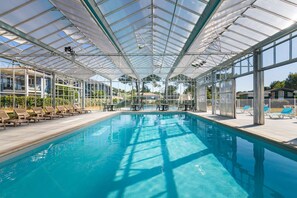Indoor pool, outdoor pool - House (Le Verdon-sur-Mer)