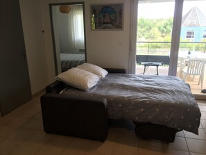 4 chambres, fer et planche à repasser, Wi-Fi gratuit, draps fournis