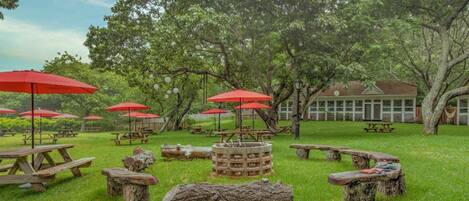 House, 1 Queen Bed (Ruschmeyers #3 - Queen) | Property grounds