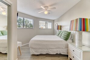 4 bedrooms, iron/ironing board, WiFi, bed sheets