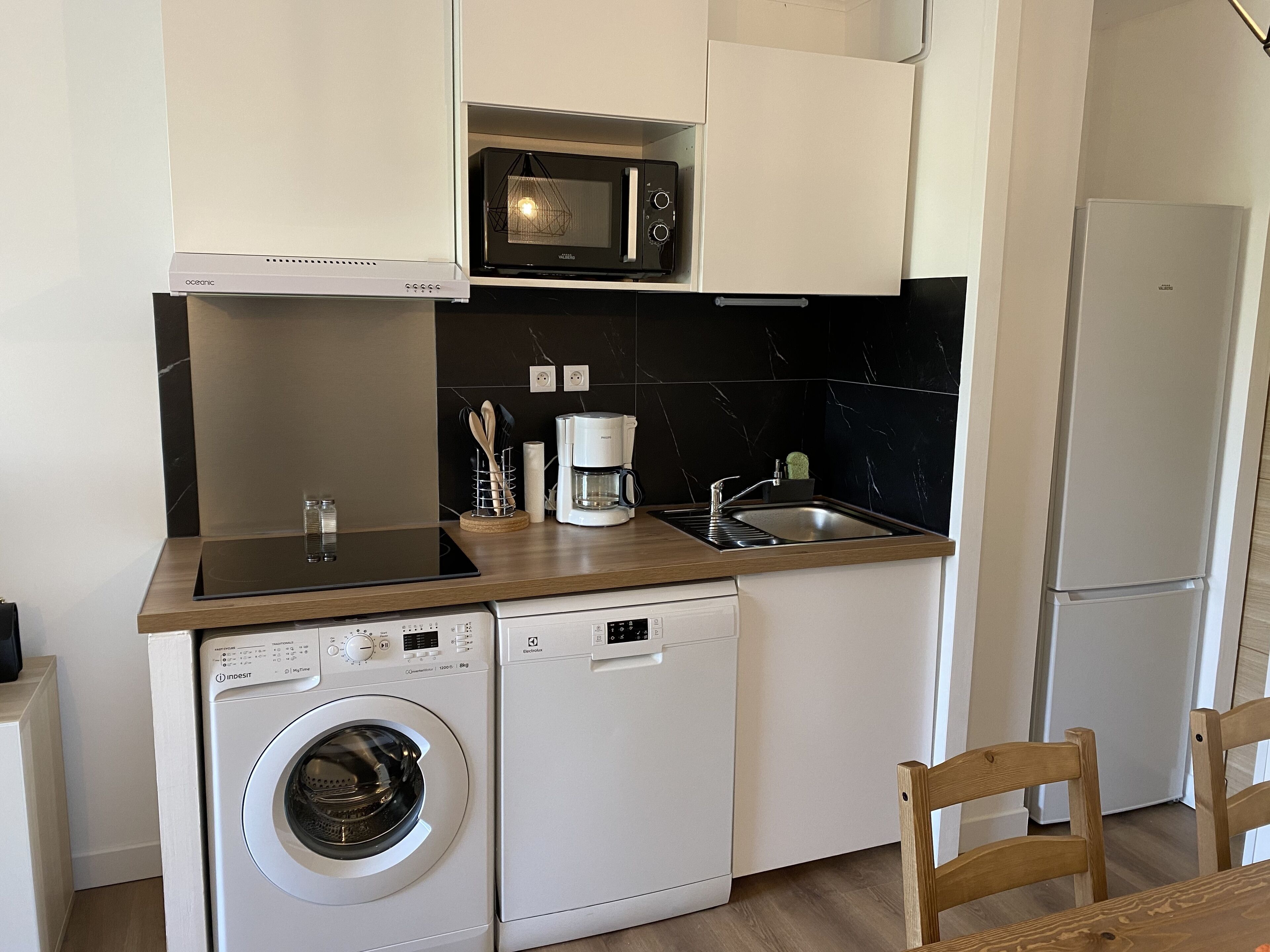 New apartment at Les Restanques in Grimaud, sea view and master bedroom.