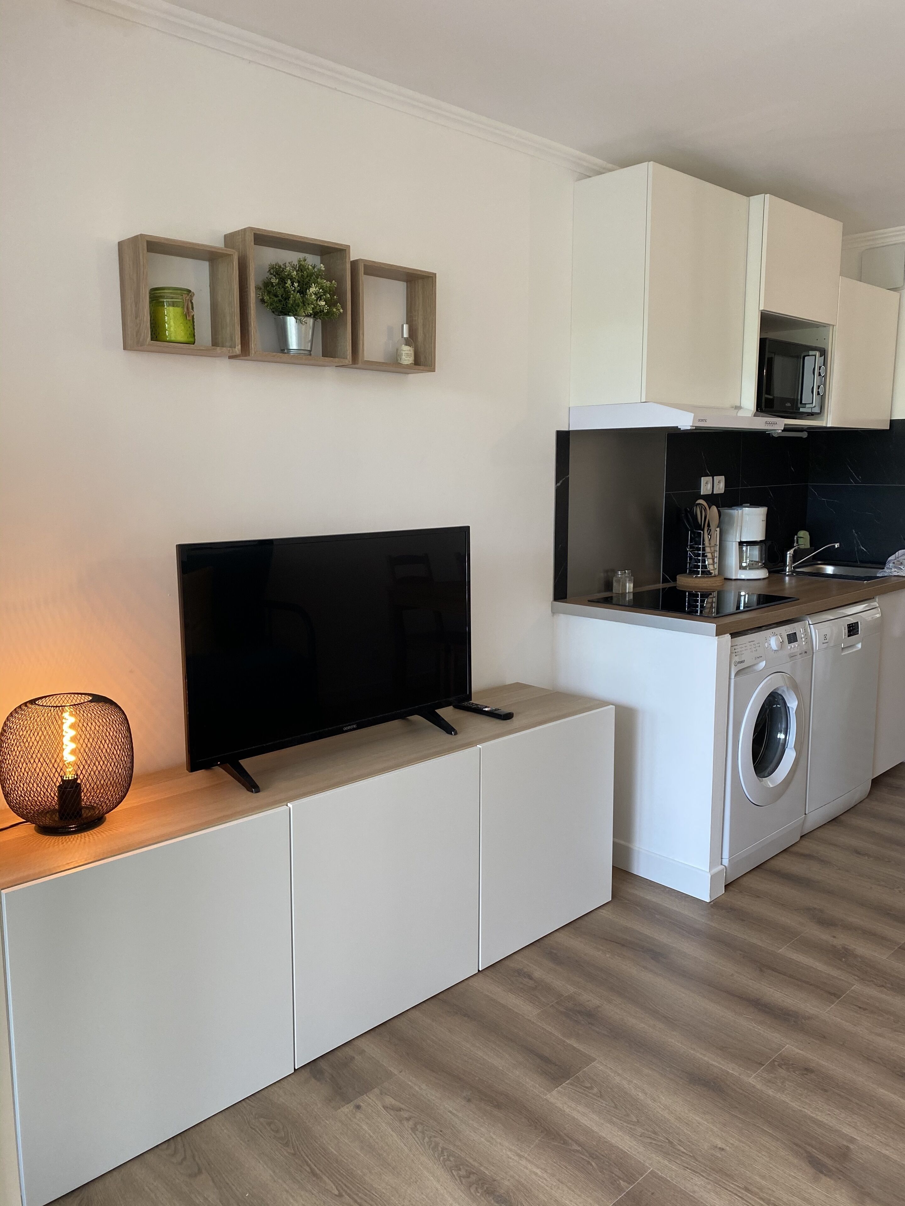 New apartment at Les Restanques in Grimaud, sea view and master bedroom.