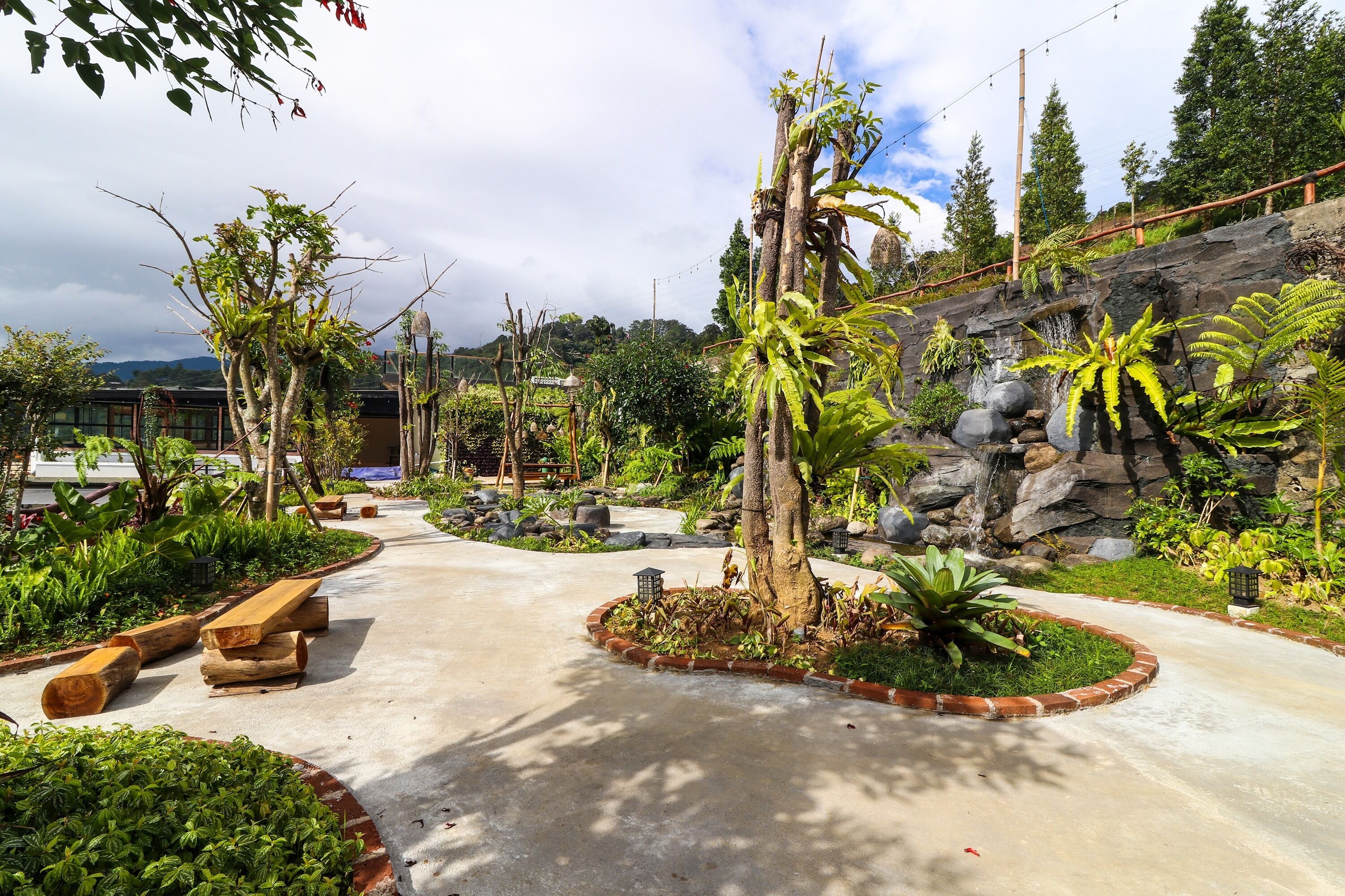 المنشأة من الخارج