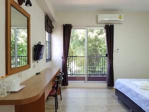 Free WiFi - Boonthavon Maejo Hotel (San Sai)