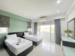 Quarto duplo superior | Wi-Fi de cortesia, roupa de cama