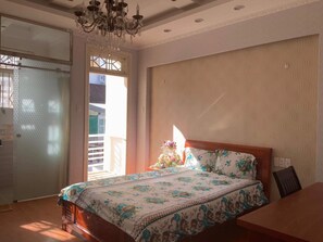 Superior Double Room | Desk, free WiFi, bed sheets