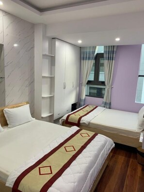 Quadruple Room - Hung Phat Hotel (Ho Chi Minh City)