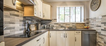 Mayfield House - 4 Bedroom House - Tenby