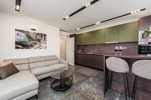 Deluxe Apartment, 2 Bedrooms, Sea View | Private kitchen | Fridge, oven, stovetop, dishwasher - Villa Laverna (Novalja)