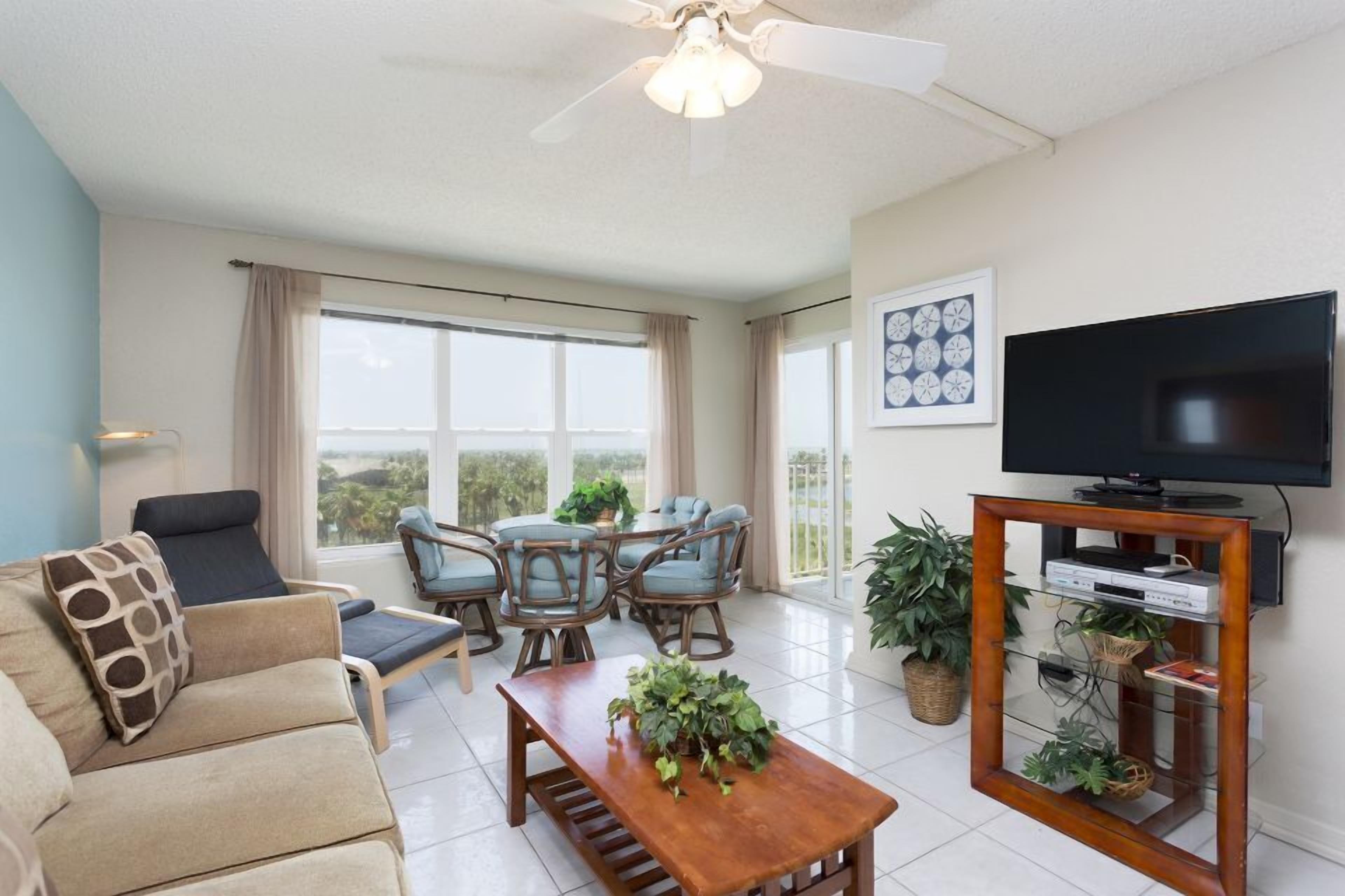 Gulfview II 611 - Homely and love-worn;Premier location;Near beach
