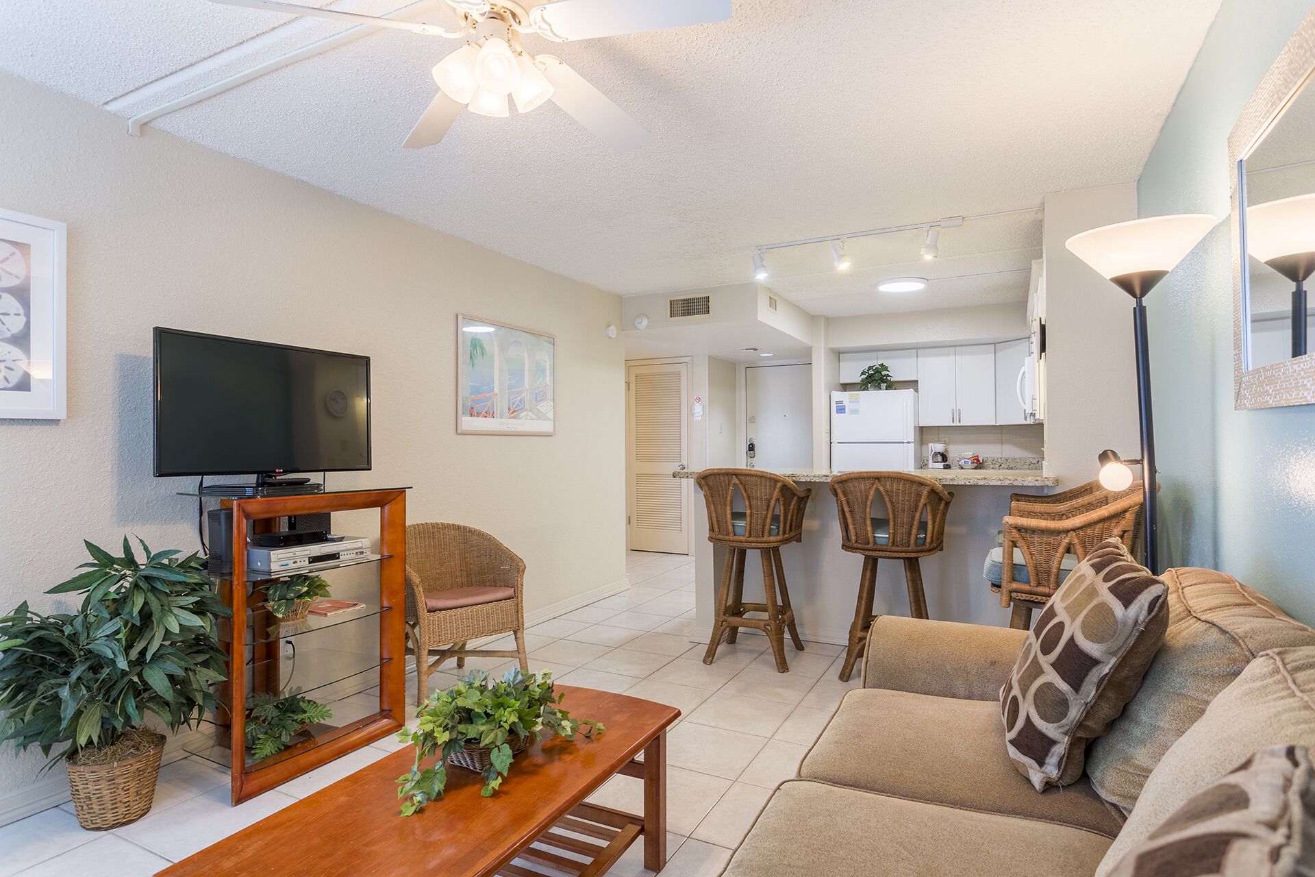 Gulfview II 611 - Homely and love-worn;Premier location;Near beach