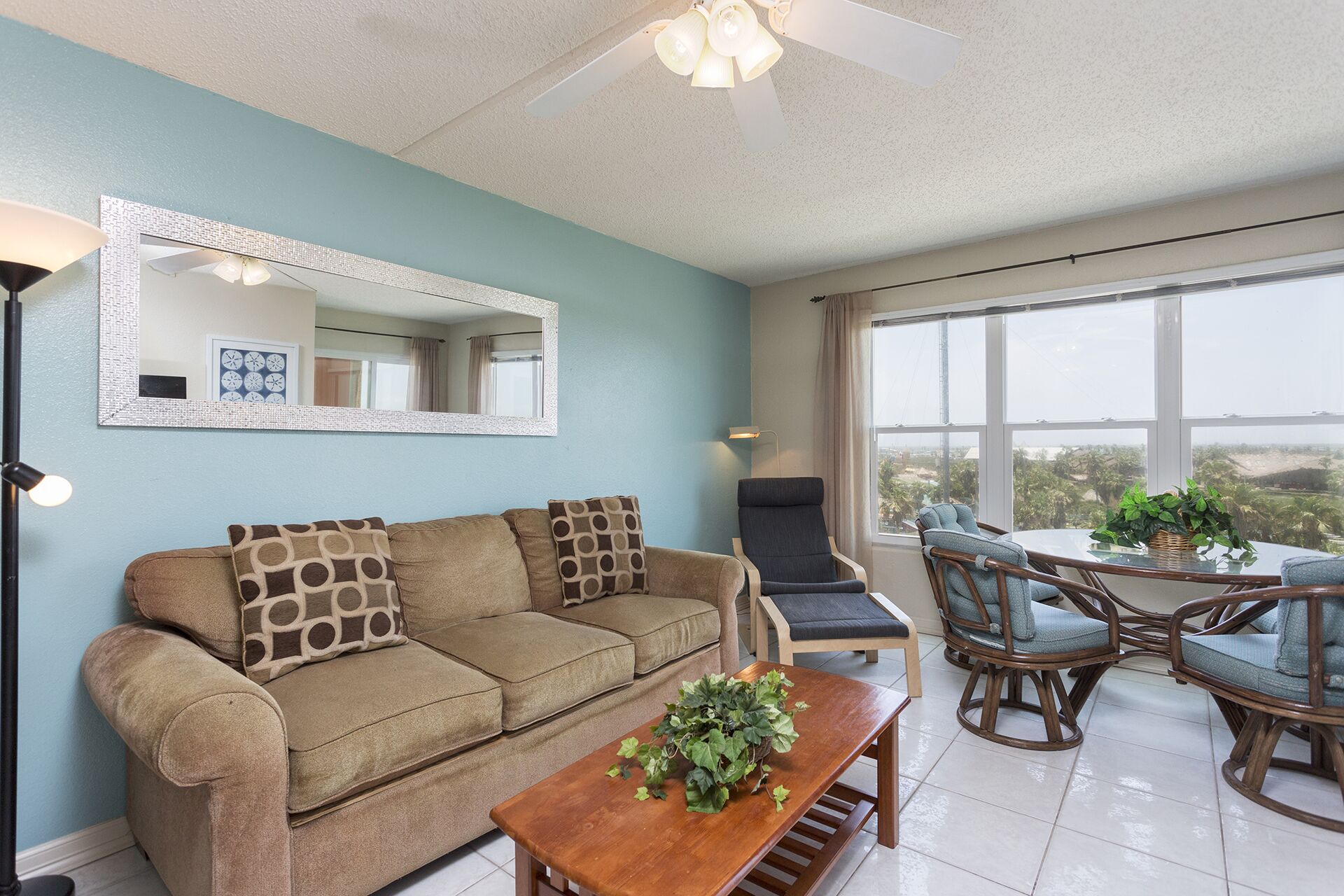 Gulfview II 611 - Homely and love-worn;Premier location;Near beach